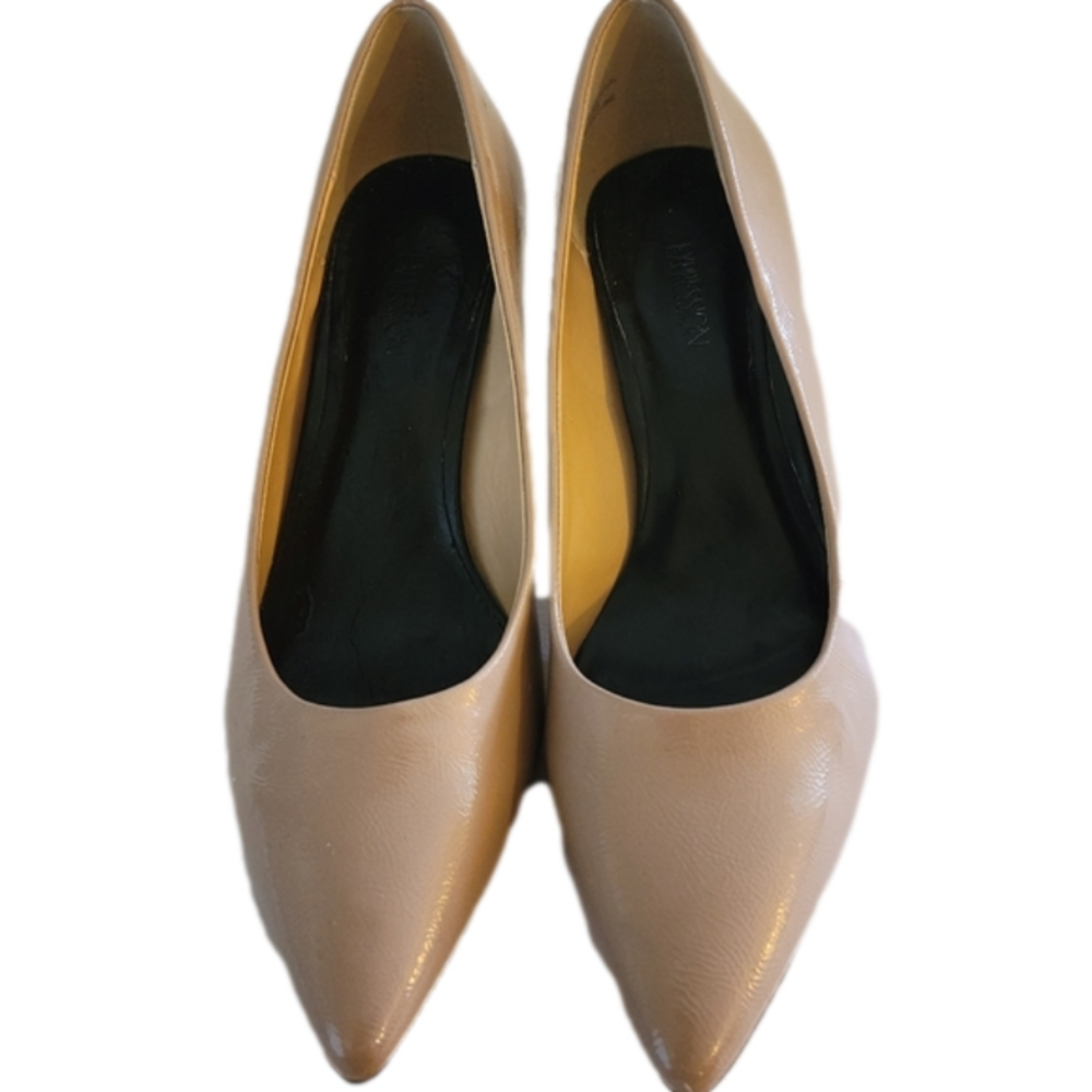 Ladies pumps